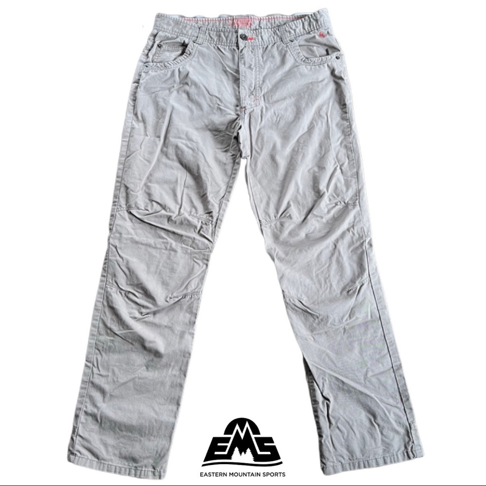 Gently Used Mens Light Weight Hiking Pants